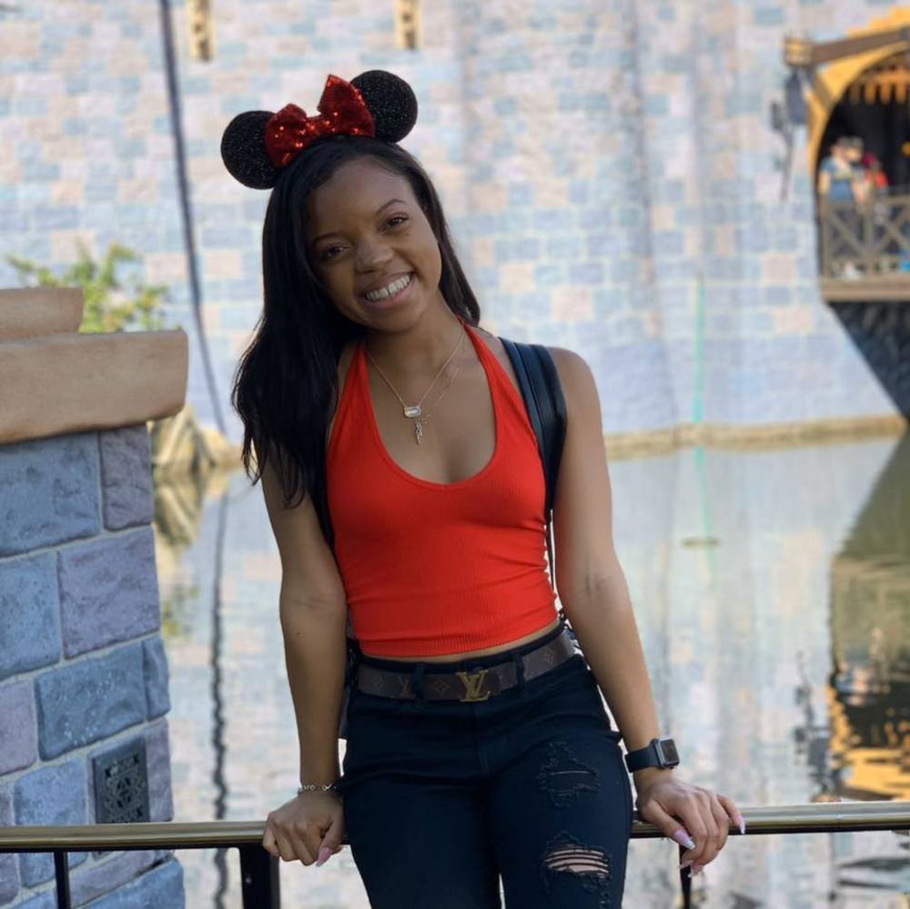 Meet your Posher, Nyah